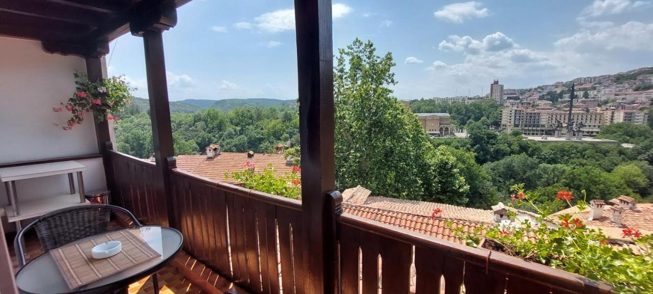 Paradise Apartment - Breathtaking View Veliko Tărnovo Esterno foto